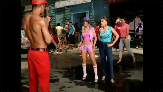 Christina Aguilera - Can't Hold Us Down